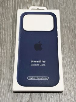 Apple iPhone 17 Pro Silicone Case Navy