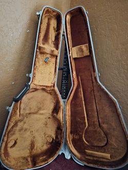 Throw offers !!!!Negotiable Ovation hardcase with orange velvet lining 1970s or 80s