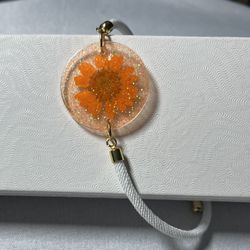 Exclusive Orange Flower Resin Bracelet 