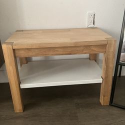 Storage Table 