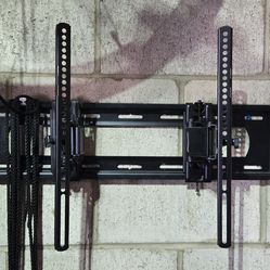 TV WALL MOUNT