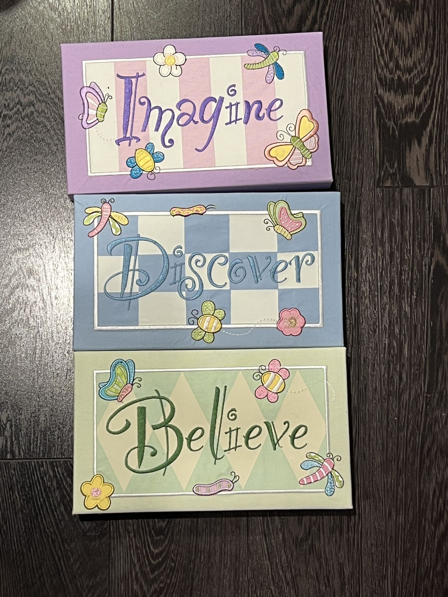 Wall art decor Canvas 12” X 7” Believe & Discover &. imagine set of 3