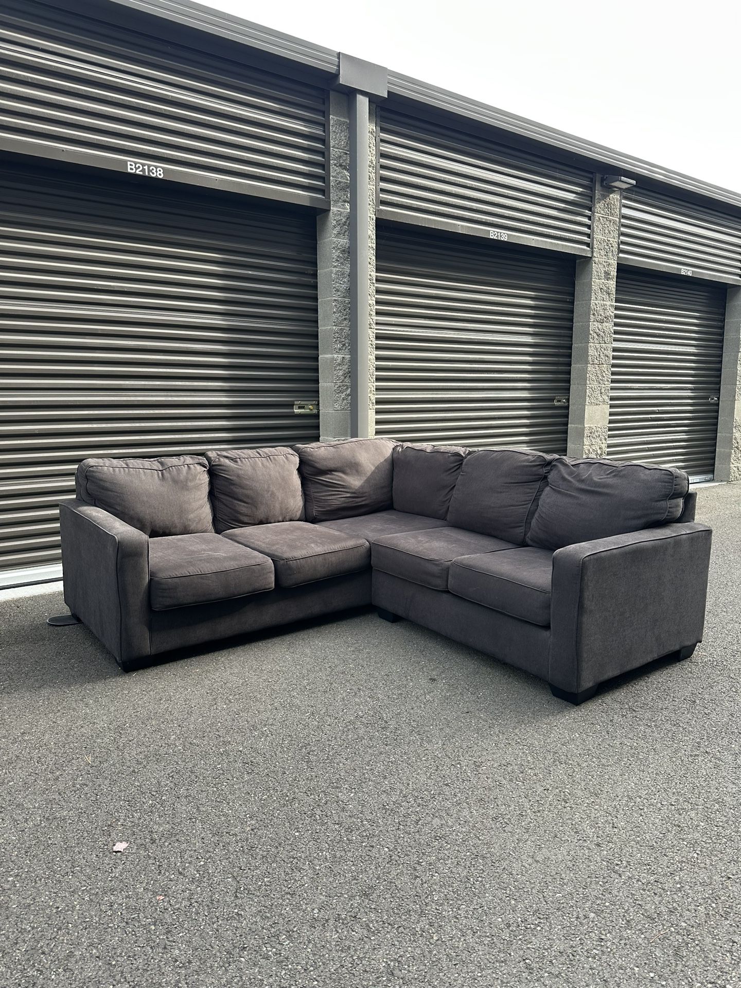 Gray Sectional Couch (DELIVERY AVAILABLE)