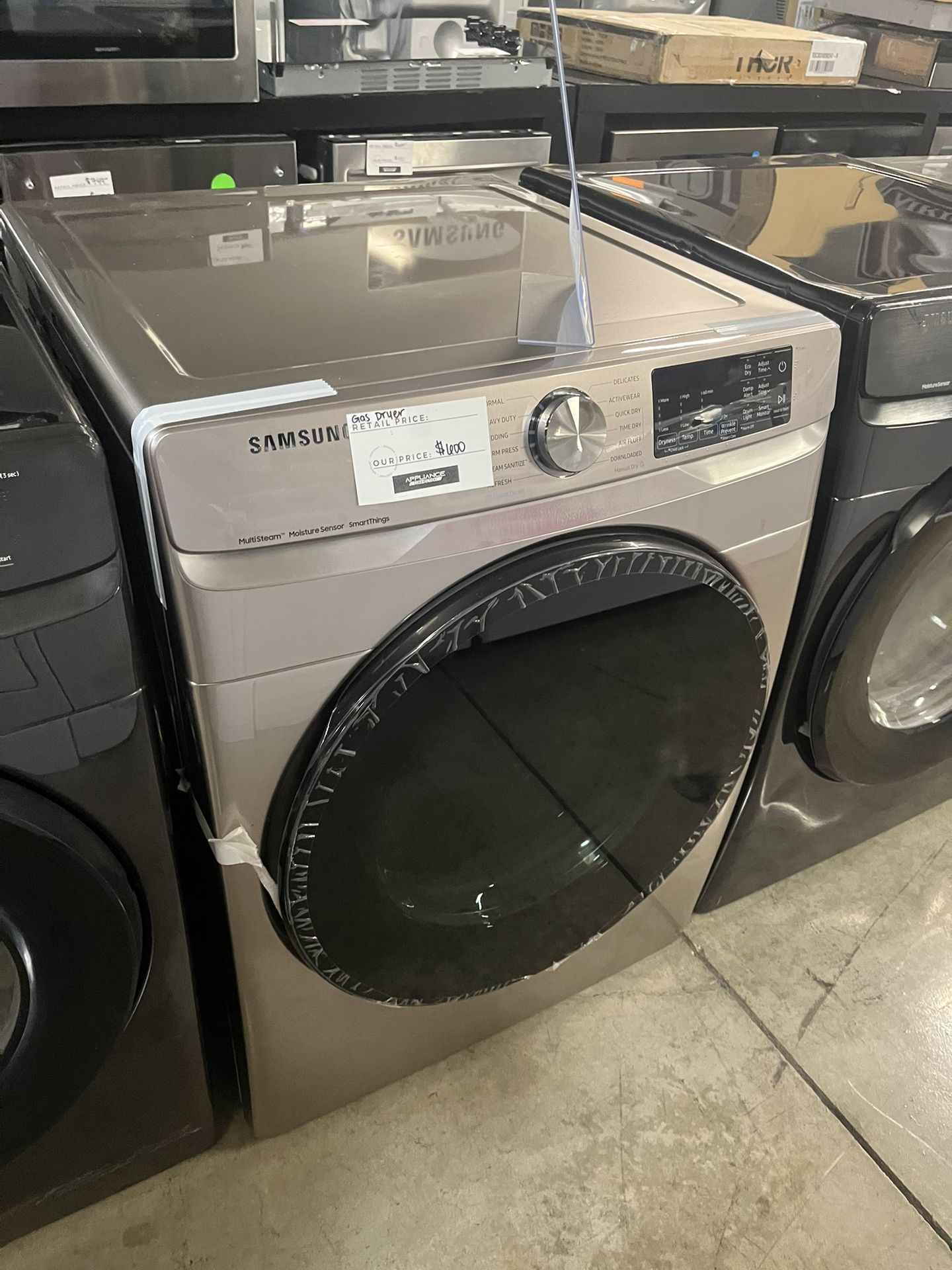 SAMSUNG CHAMPAGNE COLOR STEAM GAS DRYER