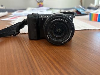 Sony Alpha Mirrorless Camera with 16-50mm Lens