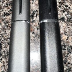 2 Design Optics By Foster Grant Reading Glasses With Hard Clip On Case