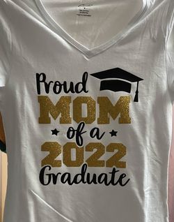 Proud Mom Graduation Shirt