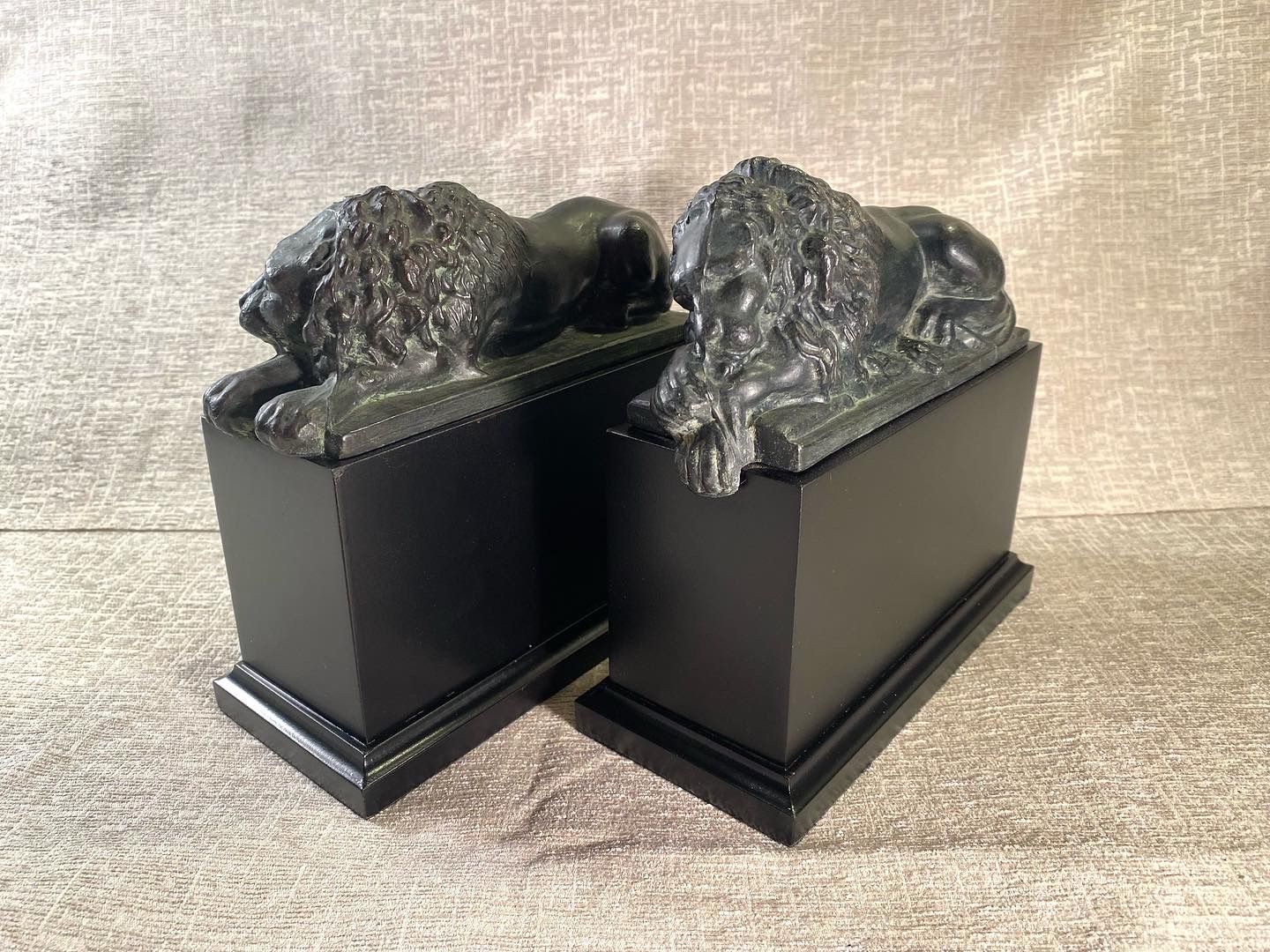 Vintage Bronze/Wood Antonio-Canova Sleeping-Lions Bookends/Statues