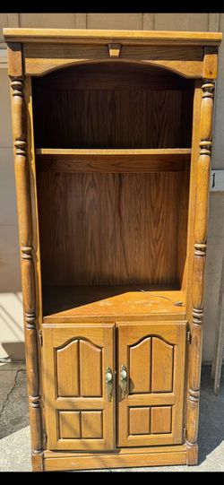 Honey Brown Oak 20th Century Cabinet with light
