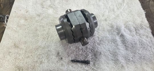 Dana 35 locker