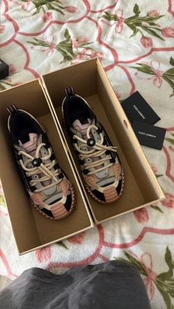 Used dolce and Gabbana shoes