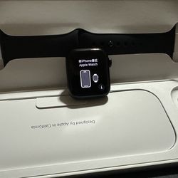 Apple Watch SE 3 40mm midnight Al midnight SB S/M GPS