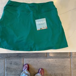 Womens Kelly Green Med Tennis Skirt New With Tags. 