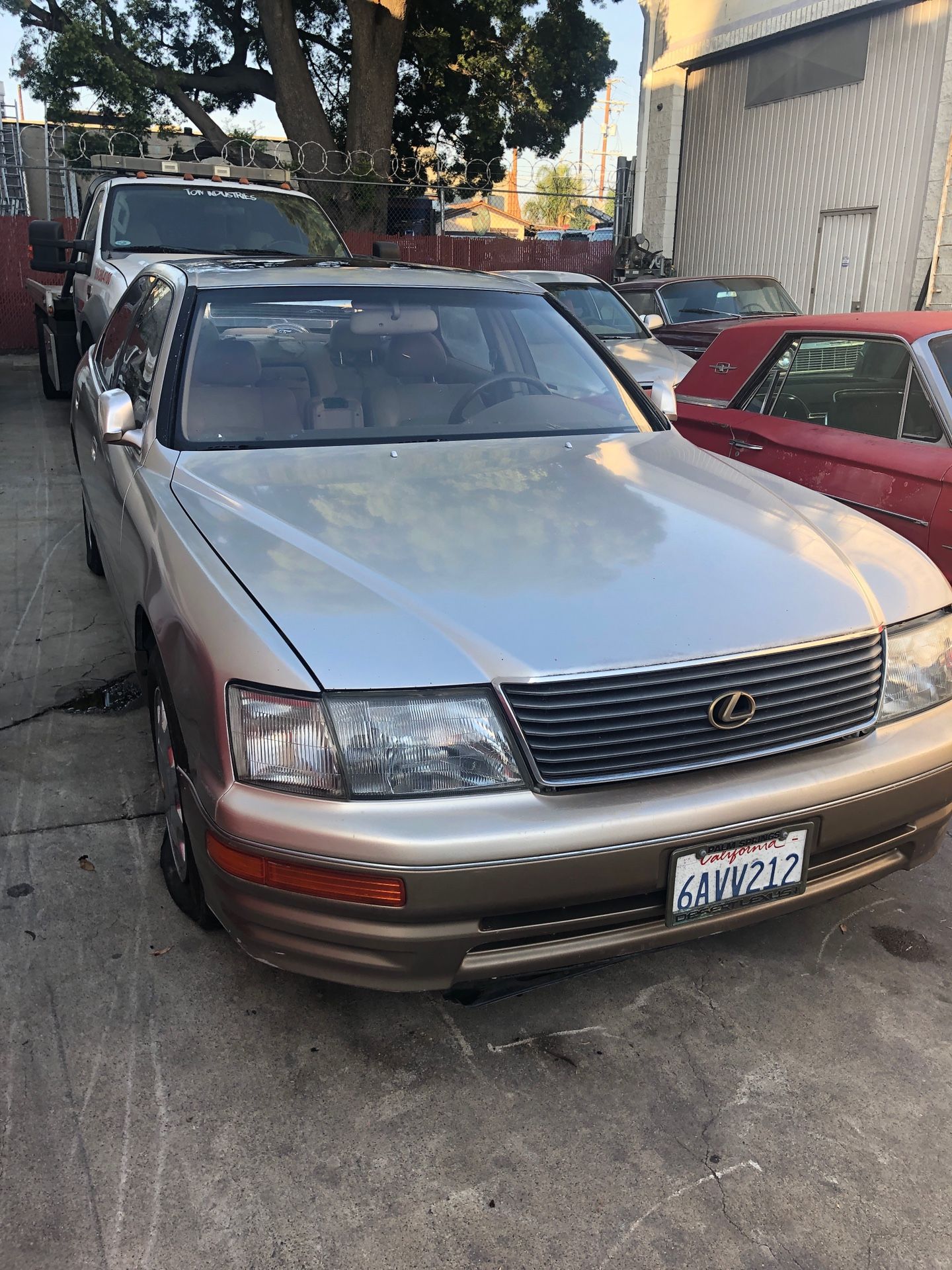 Lexus LS 400