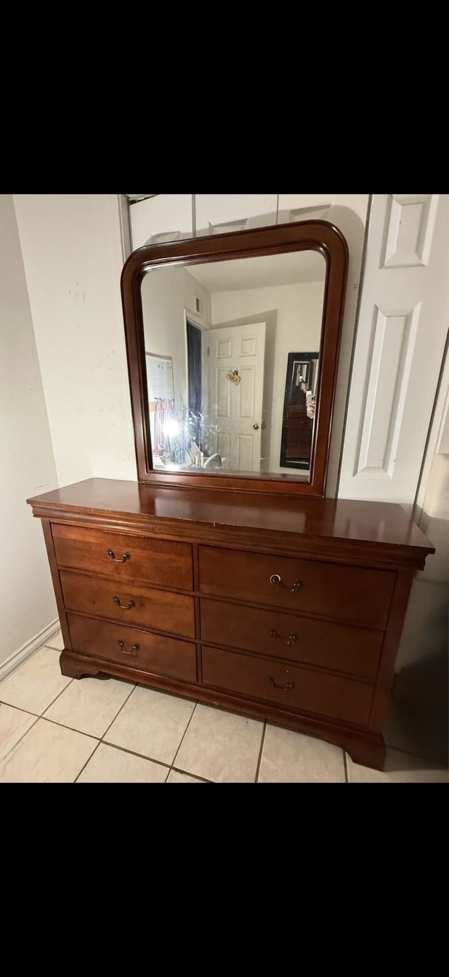 Furniture of America Toni Wood 6-Drawer Dresser with Mirror in Cherry