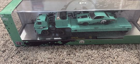 M2 Machines Mopar  hauler
