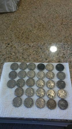 28 Buffalo Nickels few dates are readable.