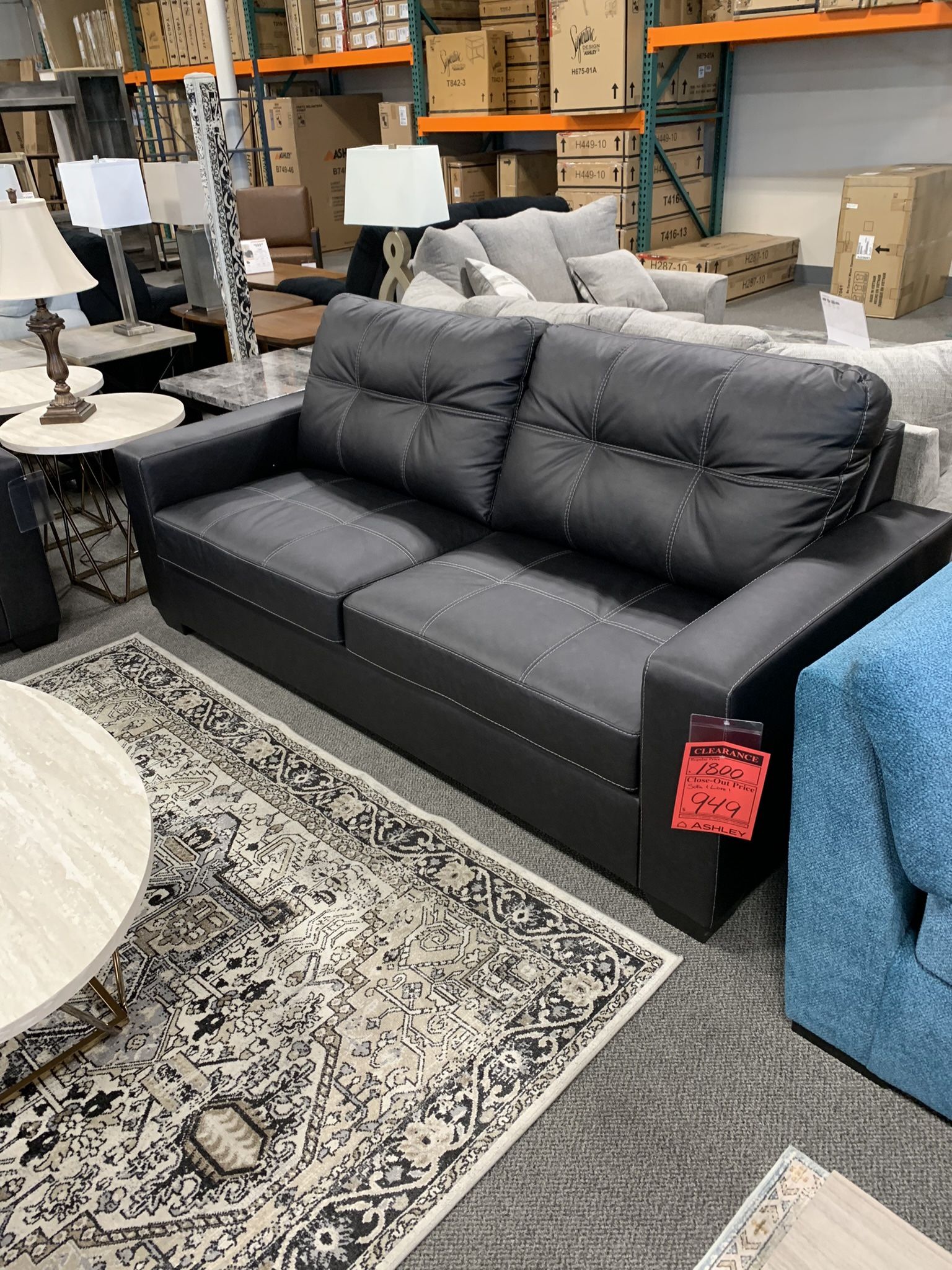 Benchcraft Sofa