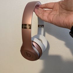 Beats Solo 3 Rose Gold