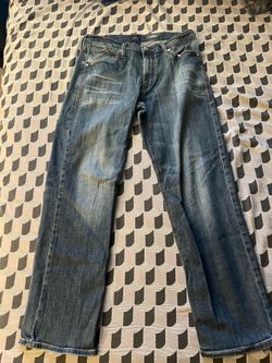 Men's Medium Wash Denim Jeans