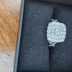 Zales 14KT. White Gold Ring W/Lifetime Warranty 