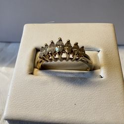 14 K Gold Diamont Ring Size 6.5 