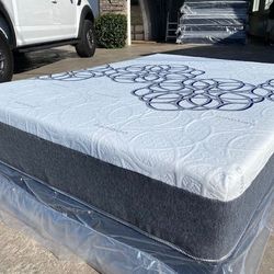 Queen Bamboo Cool Gel Memory Foam!!