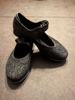 Little girls 10.5 tap shoes