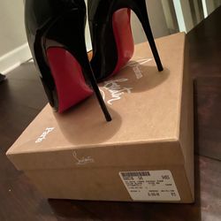 Louboutin So Kate 120. Size 8