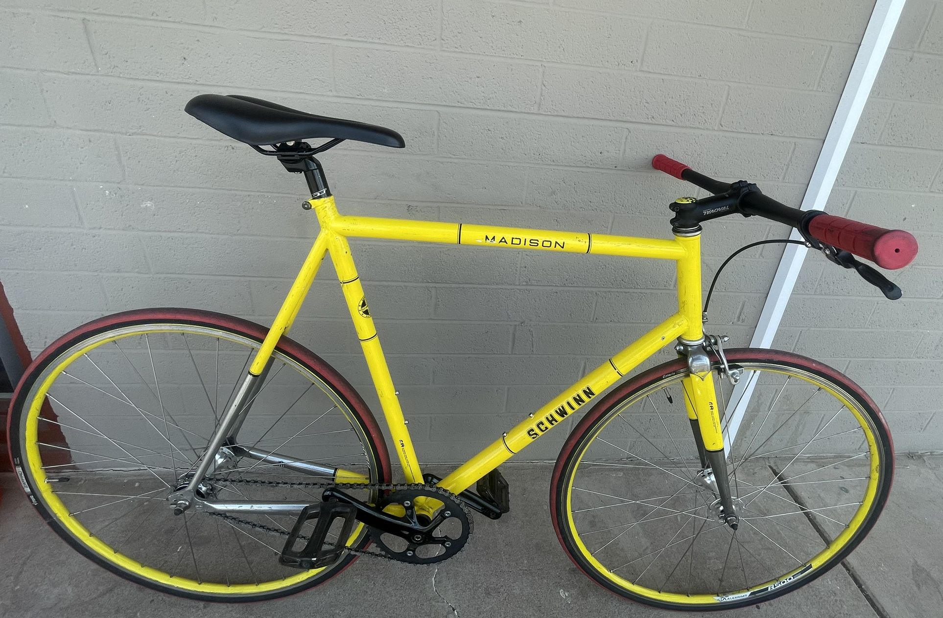 Schwinn Madison Chromoly bicycle