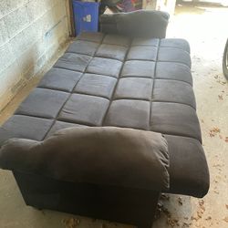 Black Futon