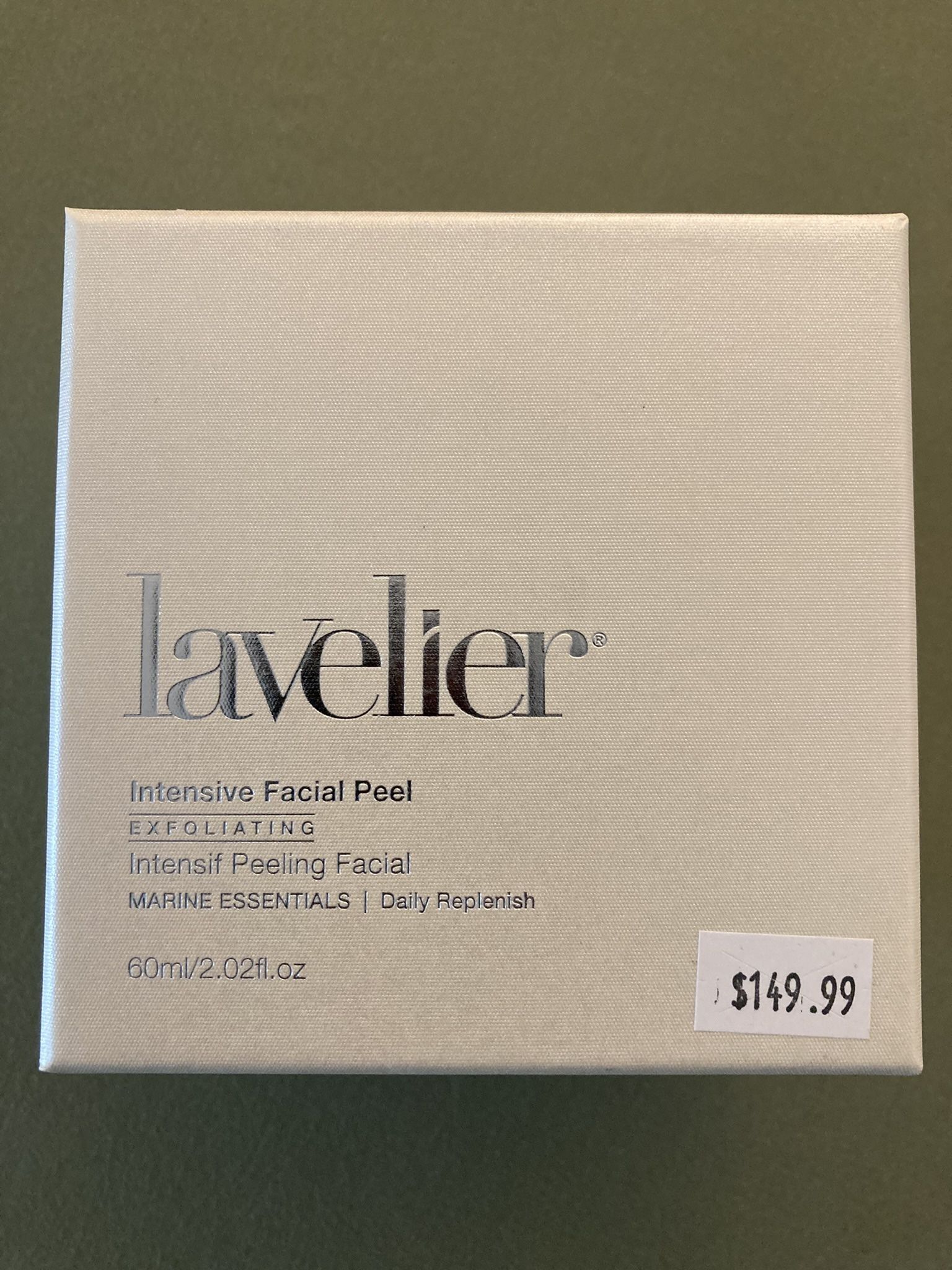 lavelier Beauty Product 