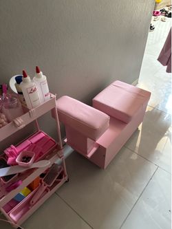 Pedicure rolling chair with storage , pink🌸