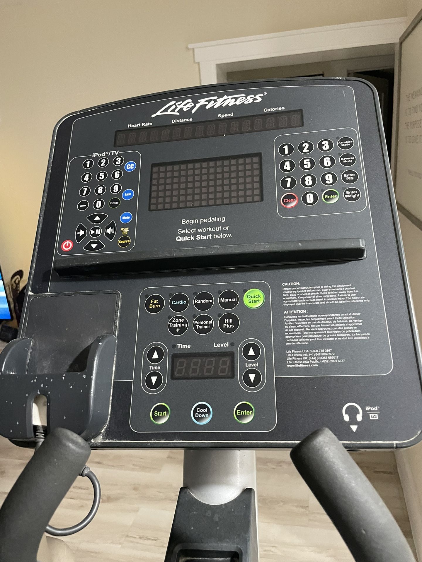 Life Fitness(must Sell)