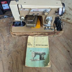 Vintage Alden's Deluxe 139 Sewing Machine