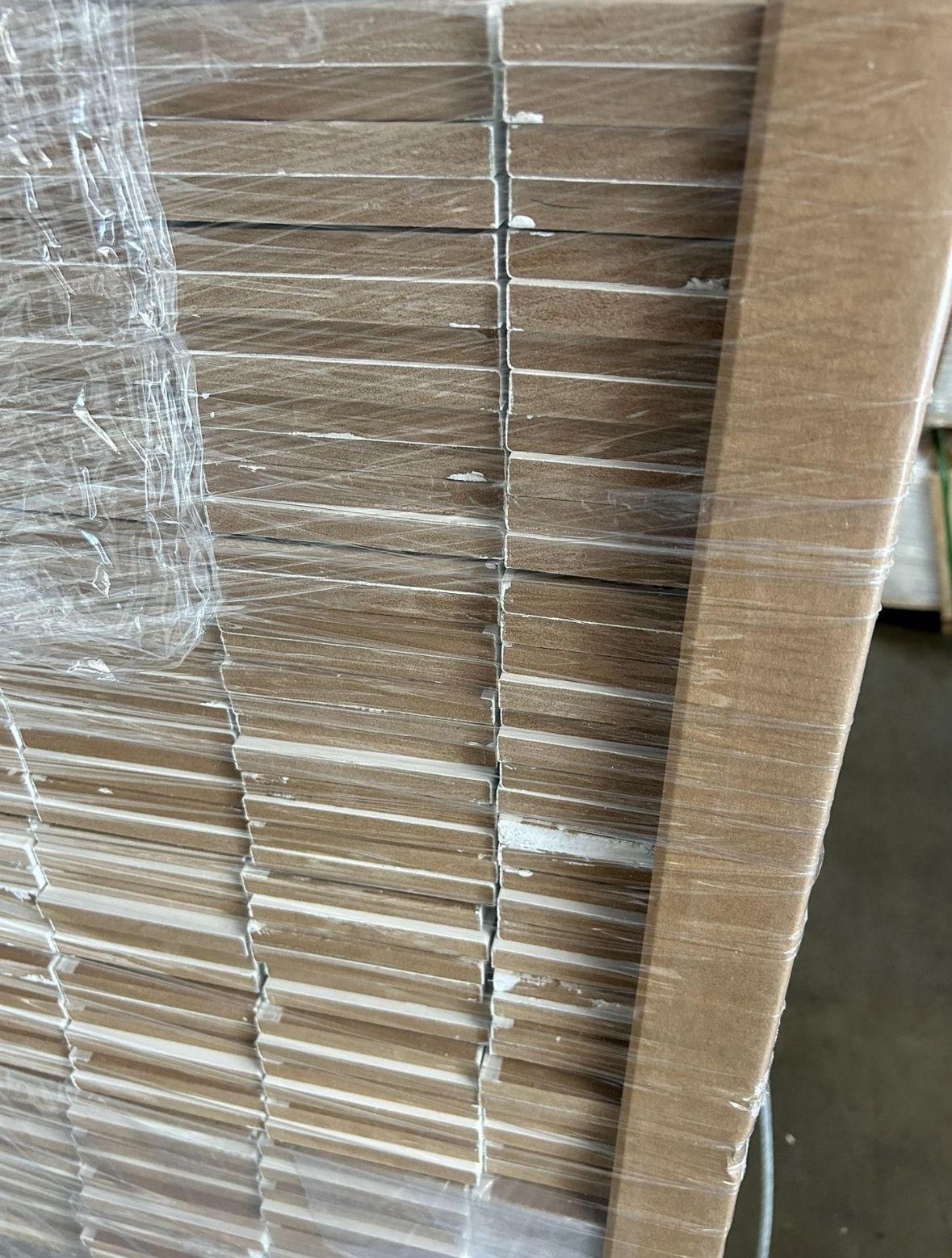 $8.89/pc 4 -1/2 inch Flat/Squared Wall base Baseboard Moulding SPECIAL PRICE 16 Feet     $8.89 per piece     16 feet /pc