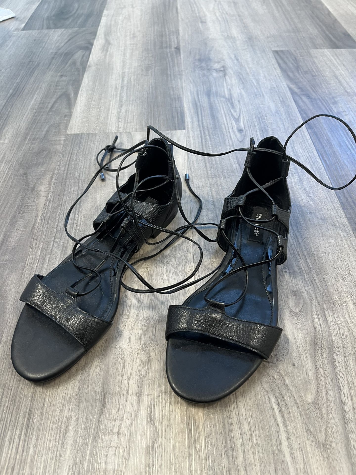 White House Black Market Gladiator Wrap Style Sandals (Size 8M)