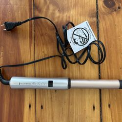 SALON QUALITY REMINGTON KERATIN INFUSED ROSE GOLD CURLING WAND