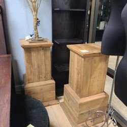 Wood Pedestal 