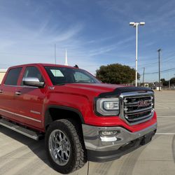 2018 GMC Sierra SLT