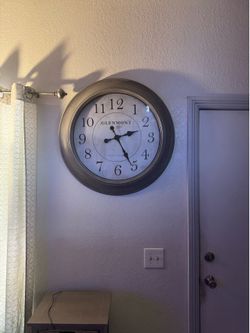 Clock Big Gray