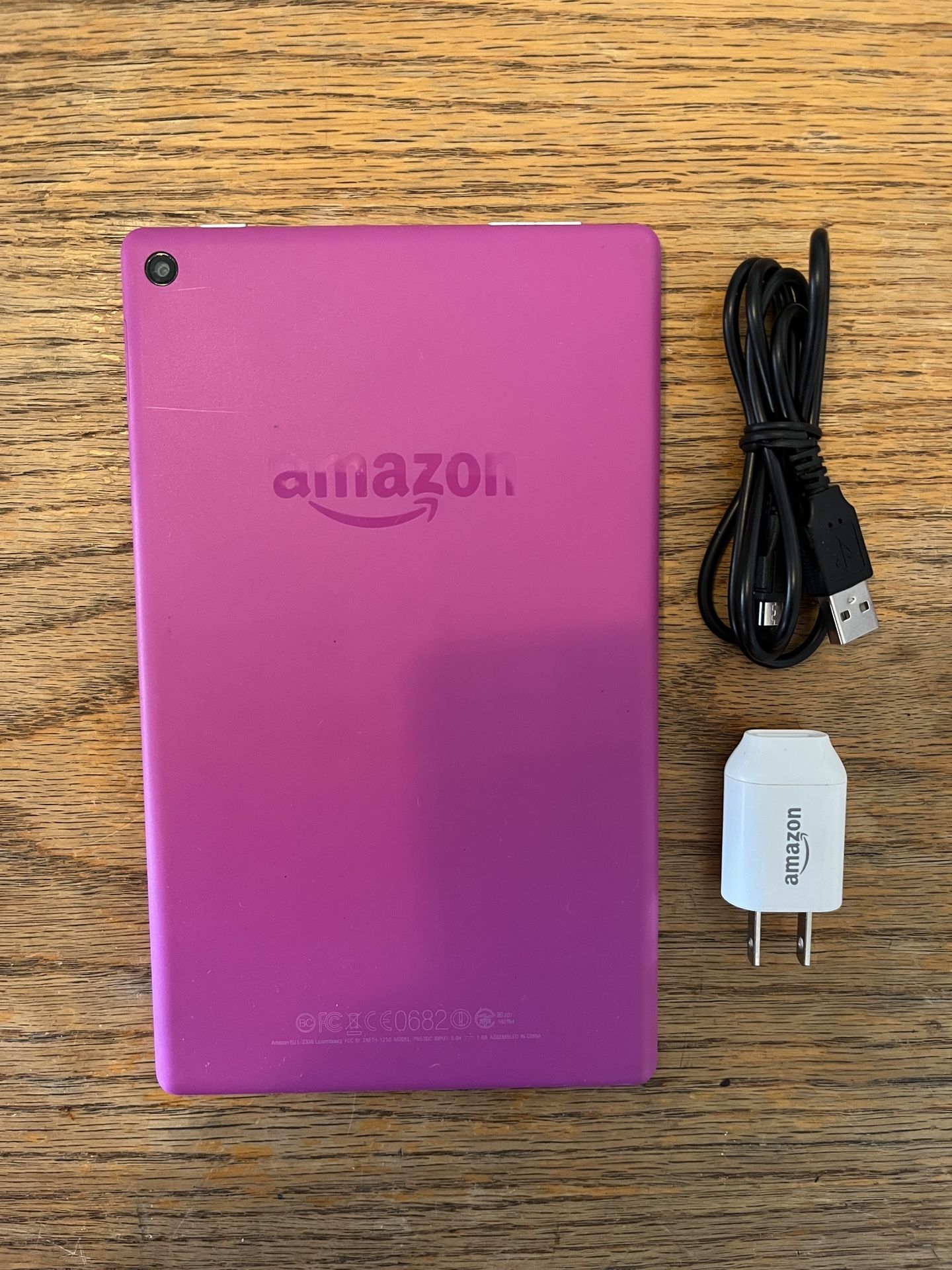 Amazon Kindle Fire HD 8 (6th Gen. Wi-Fi 8in - Black (Model: PR53DC) 