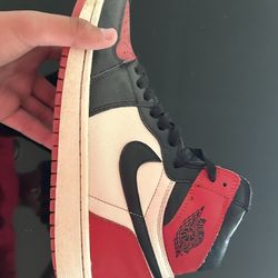 Air Jordan 1 High Bred Toe