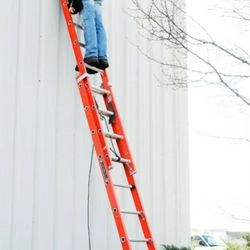 40' Werner D-240-2 X Ladder