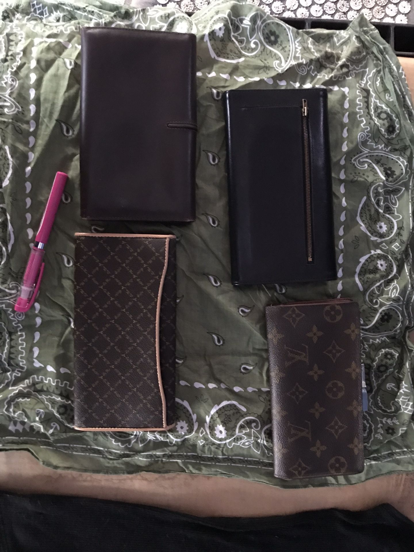 Coach, Gucci, L.V And La Tour De Eiffel Wallets