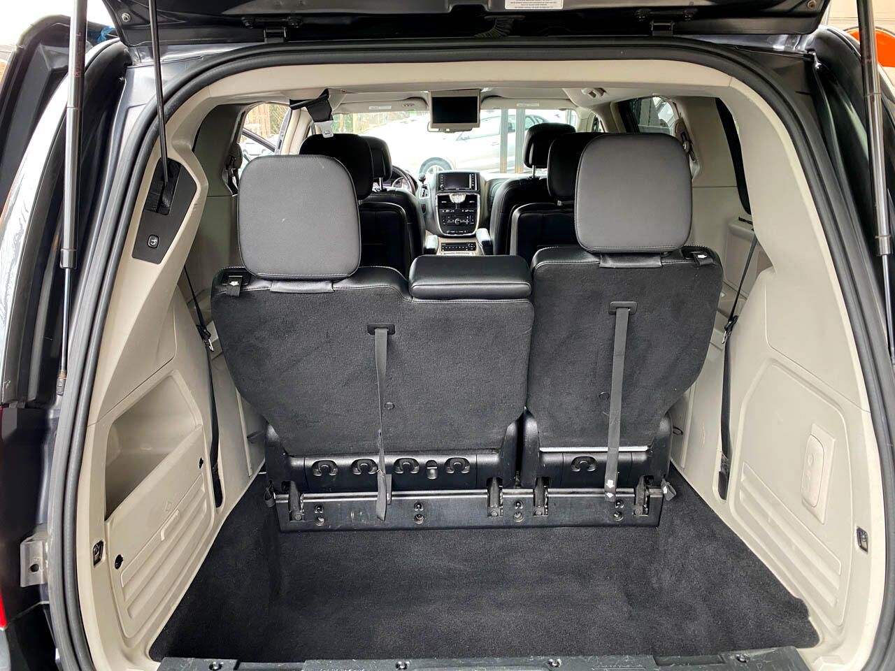 2012 Chrysler Town & Country