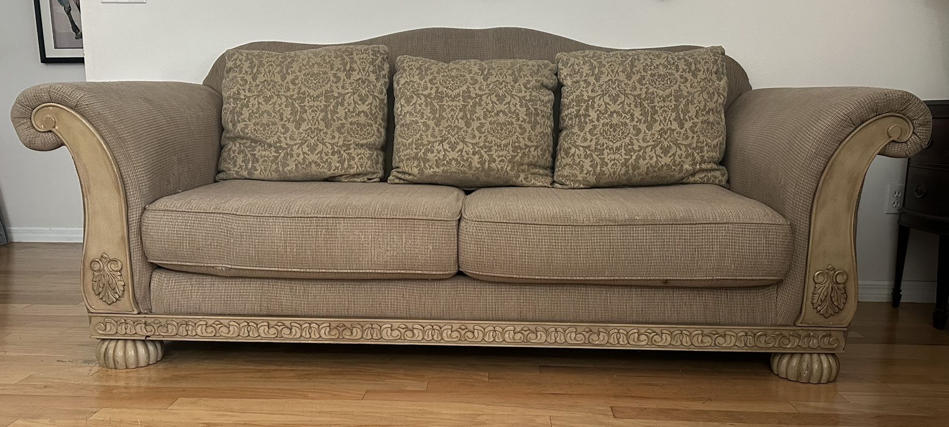 Sofa Set