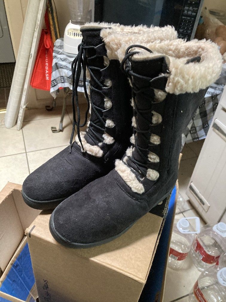 Women's Boots Size 10