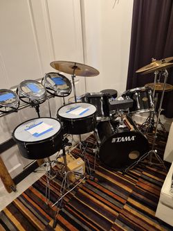 TAMA 9PC ROCKSTAR DRUM SET PRISTINE CONDITION $600