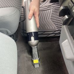 Red Road Cordless Vacuum !